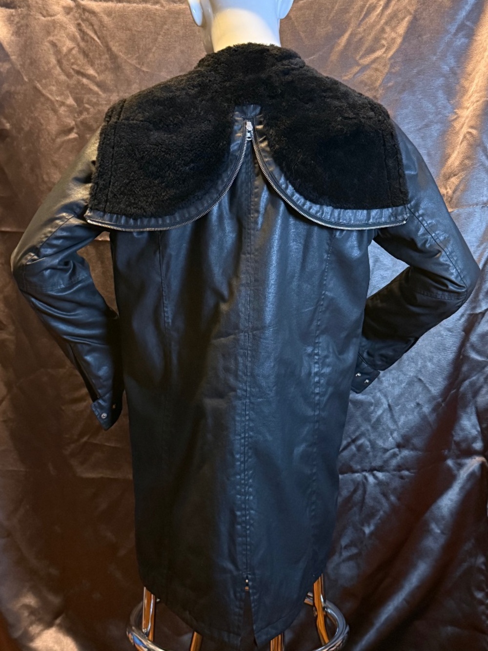 Theory Henning Theorem Shearling Jacket - Picture 2 of 4